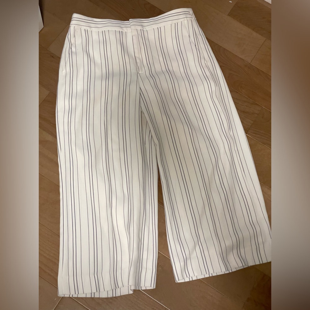 Banana Republic White Pinstripe Dress Pants – Women’s Size 12